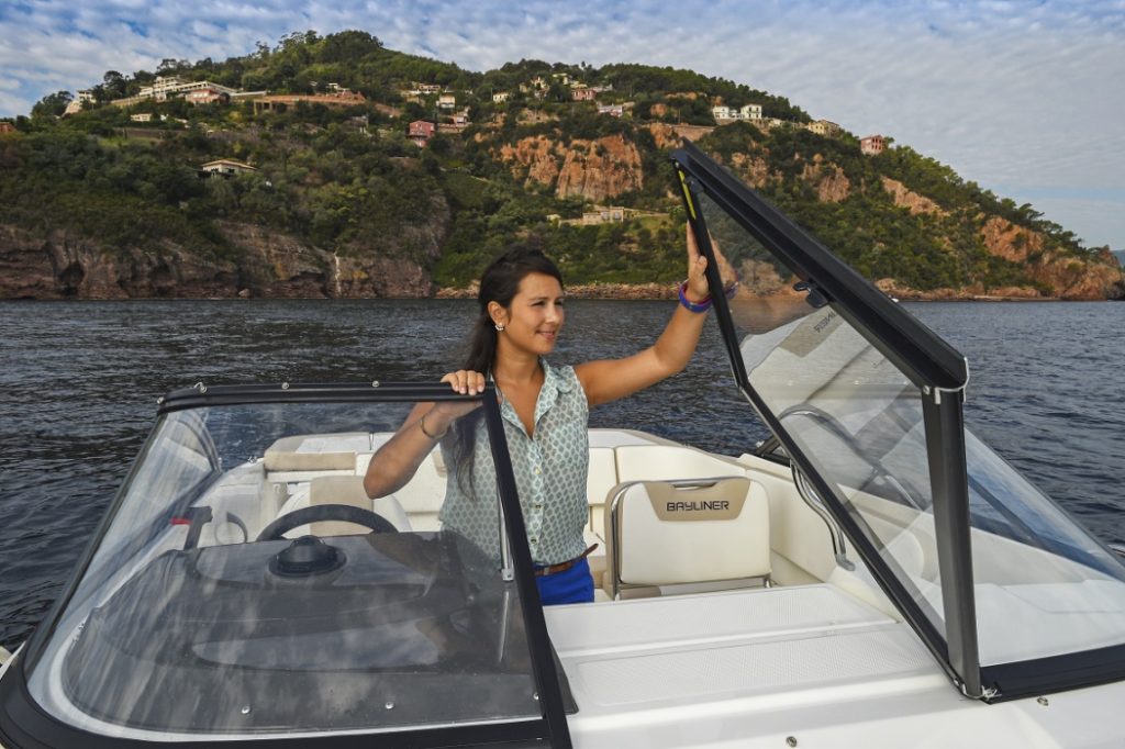 Bayliner VR5CU