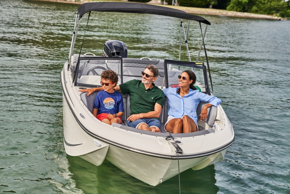Bayliner M19