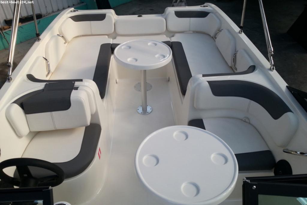Bayliner E7