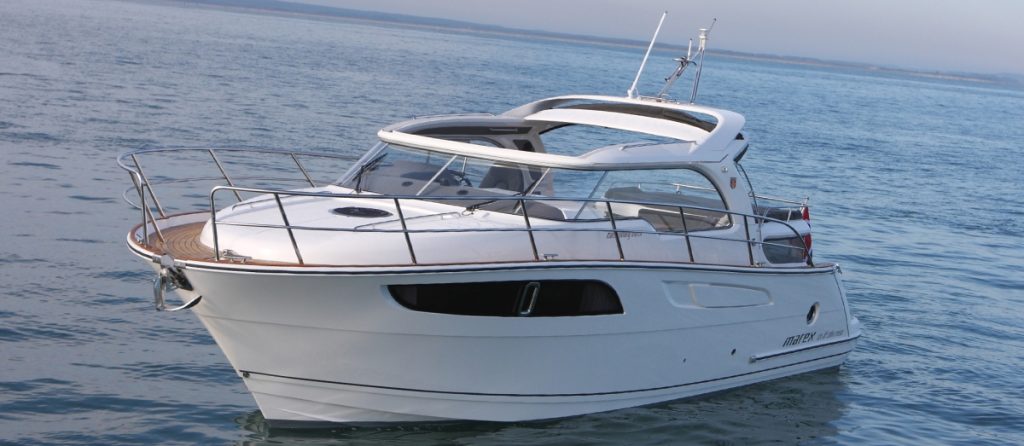 Marex 320 AFT Cabin