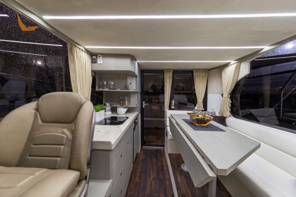 Galeon 360 Fly