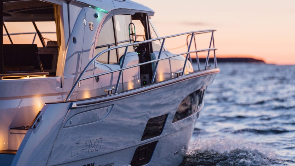 Marex 330 SCANDINAVIA NEW!