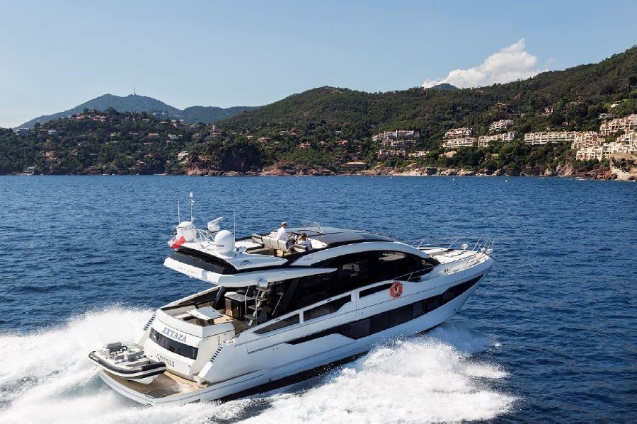 Galeon 650 SKY