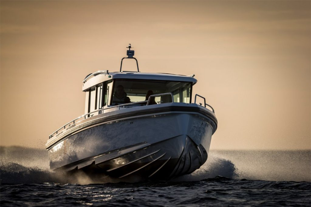 Axopar 37 CABIN