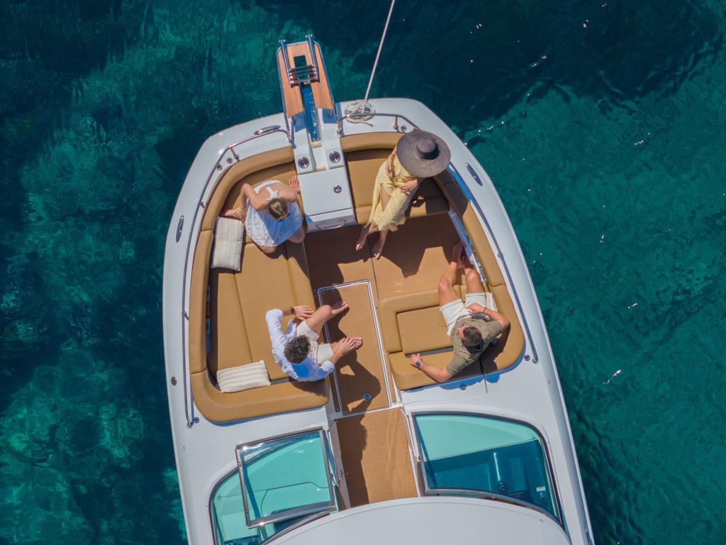 Jeanneau TH 33
