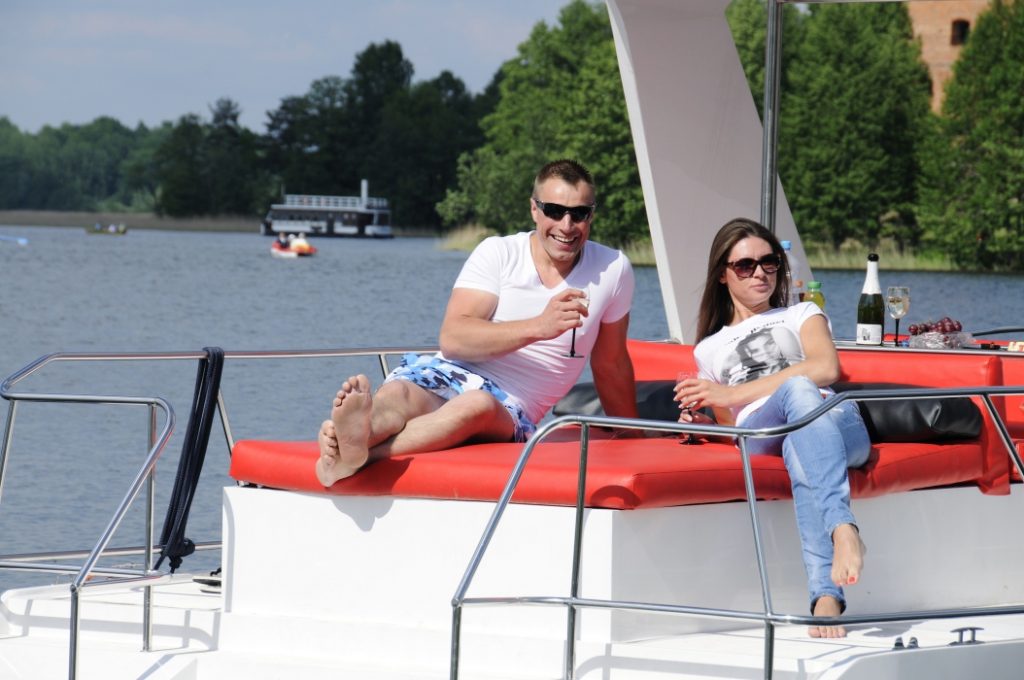 Pontoon boat manufacturing