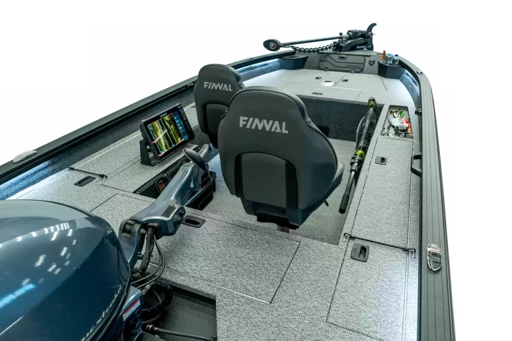 FINVAL 420 Rangy Tiller NEW!!