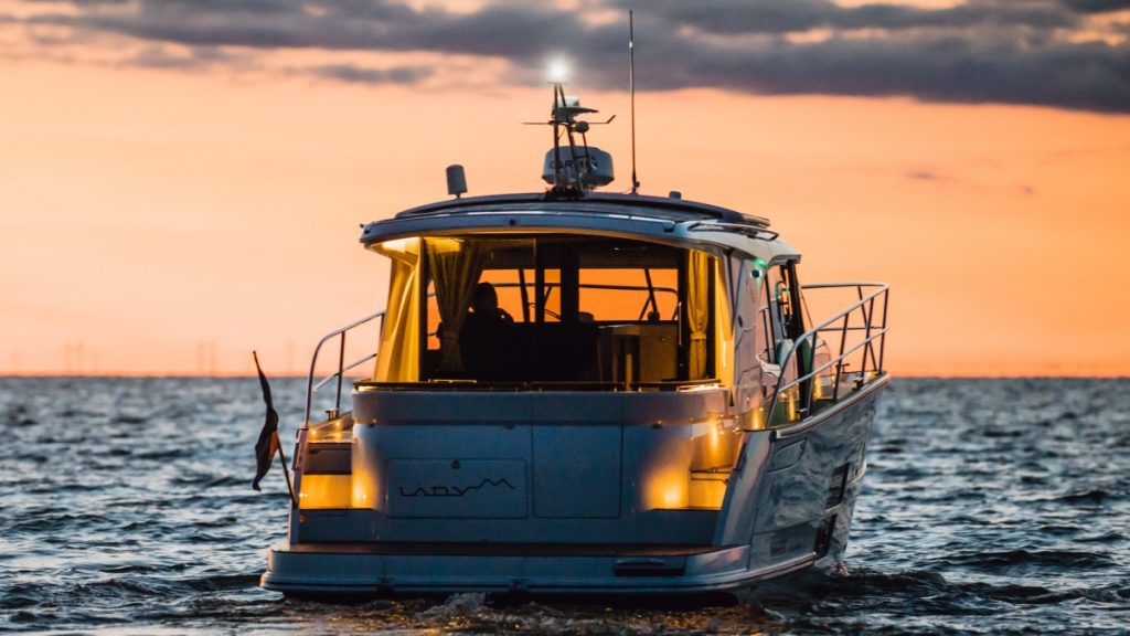 Marex 330 SCANDINAVIA NEW!