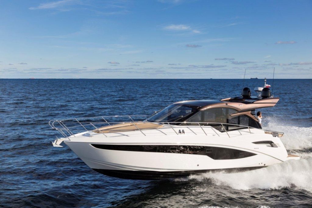 Galeon 425 HTS