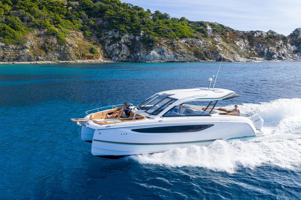 Jeanneau TH 38