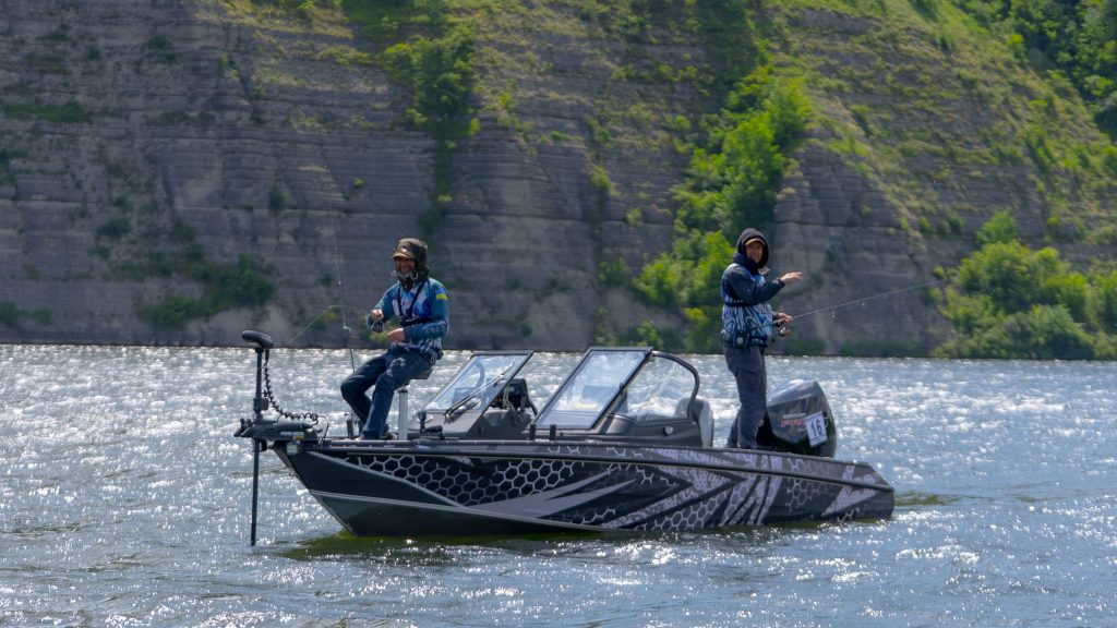 FINVAL 595 FishPro DC