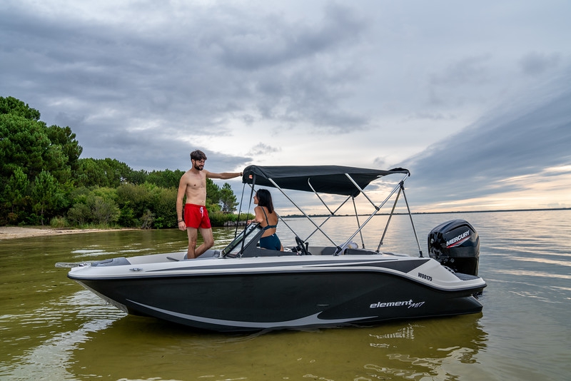 Bayliner M17