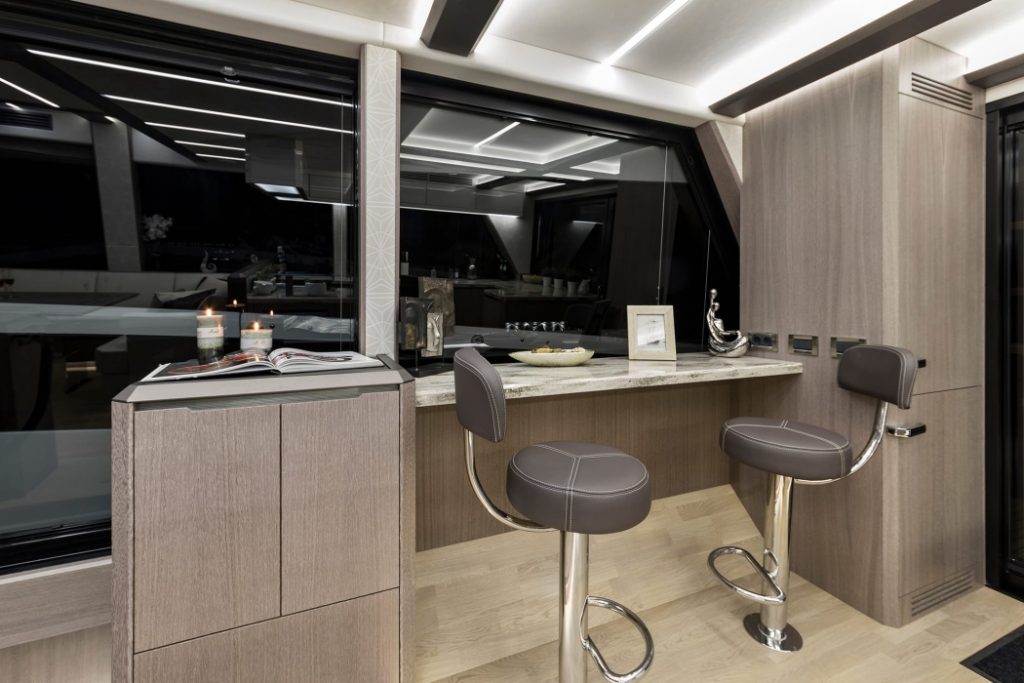 Galeon 640 FLY