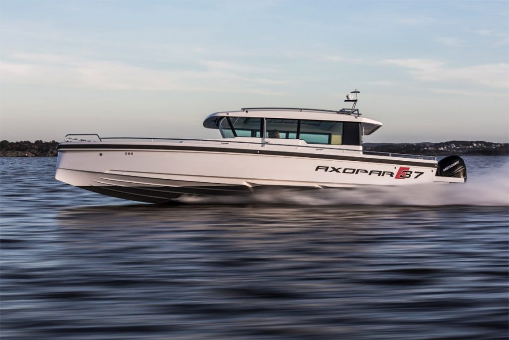 Axopar 37 CABIN