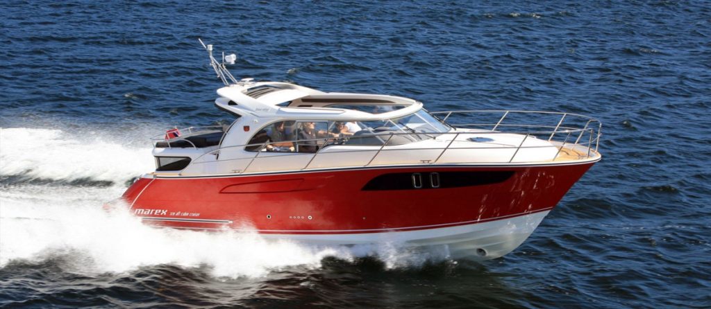 Marex 320 AFT Cabin