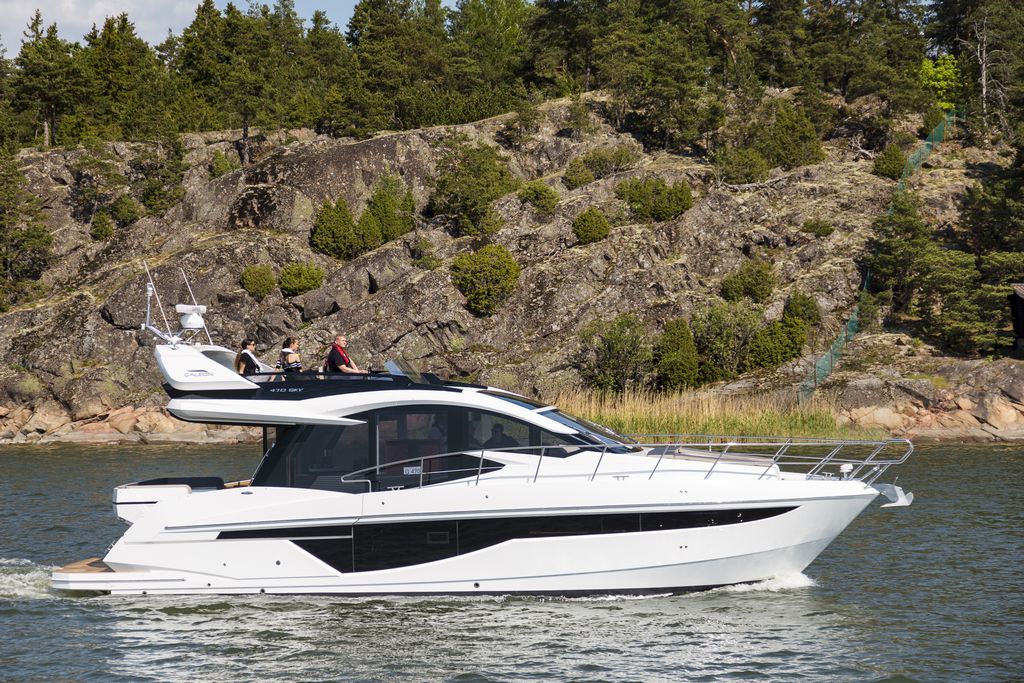 Galeon 470 SKY