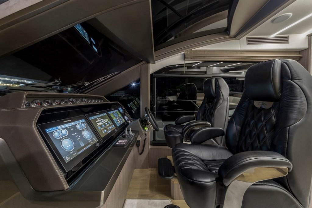 Galeon 640 FLY