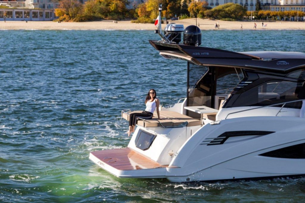 Galeon 425 HTS