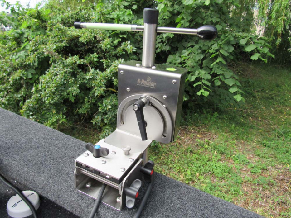 S-Pointer Motorized – manual live sonar laikiklis
