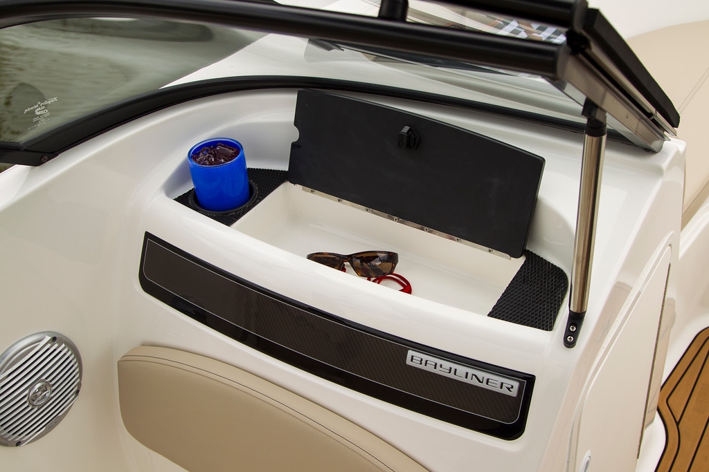 Bayliner VR6O E